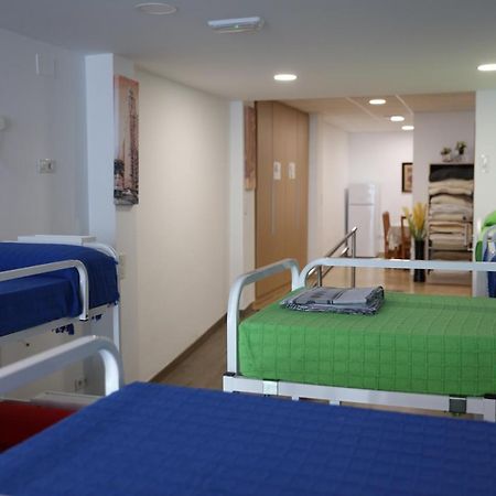 Hostel Albergue El Caminante Portomarin Zewnętrze zdjęcie